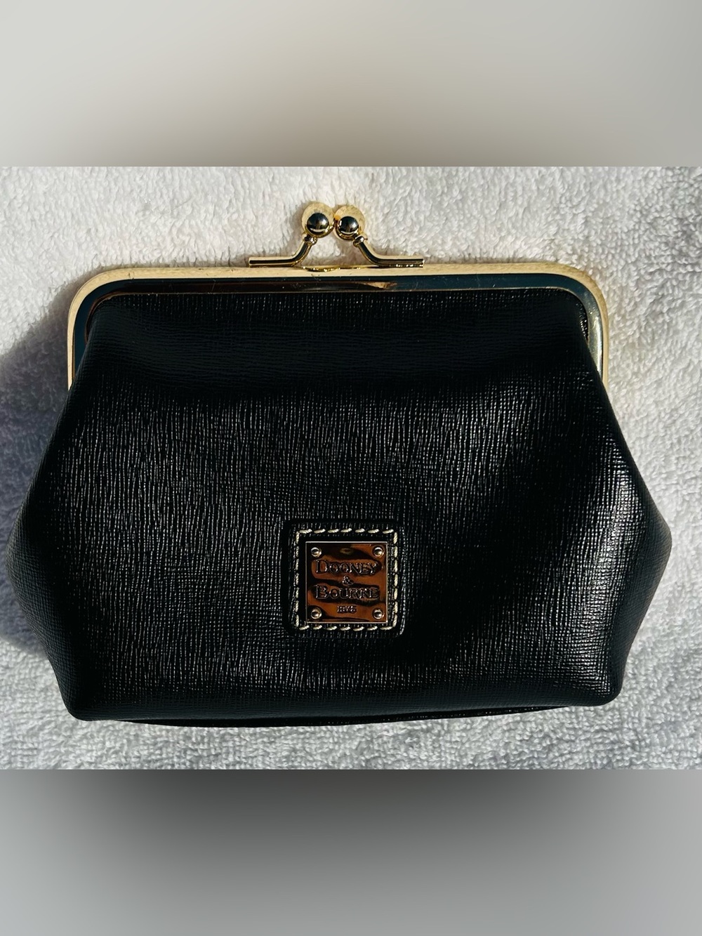 Dooney & Bourke Large Framed Kisslock Coin Purse in Black Crosshatch Leather